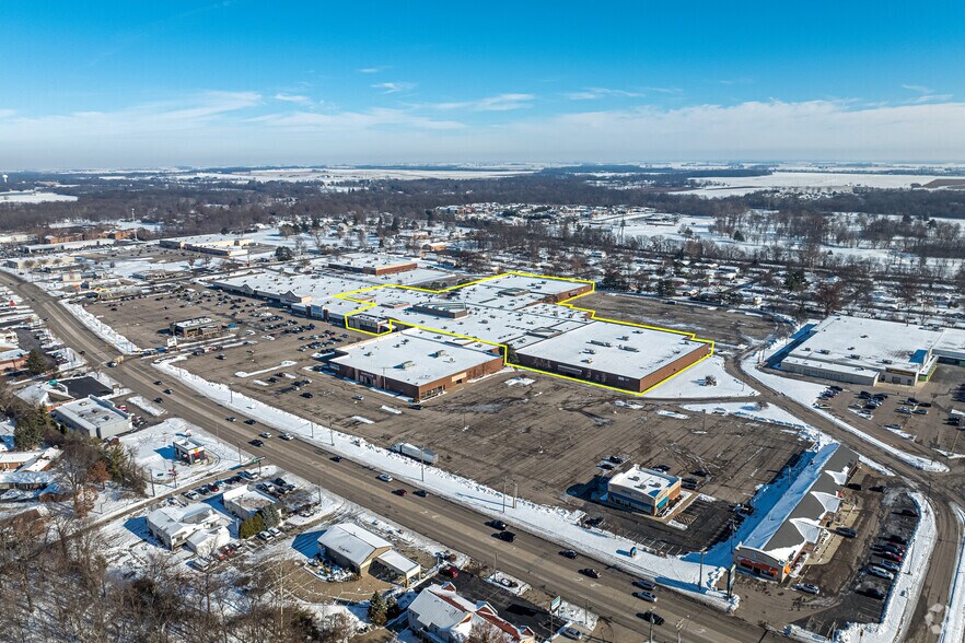 More Photos Of 2917 N Vermilion st, Danville General Retail For Sale