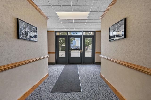 More Photos Of 414 E Walnut St, Green Bay Office For Lease