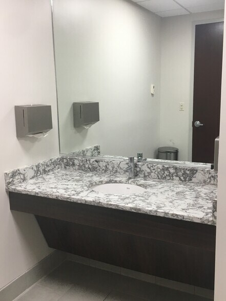 More Photos Of 1615 Pasadena Ave S, Saint Petersburg Medical For Lease