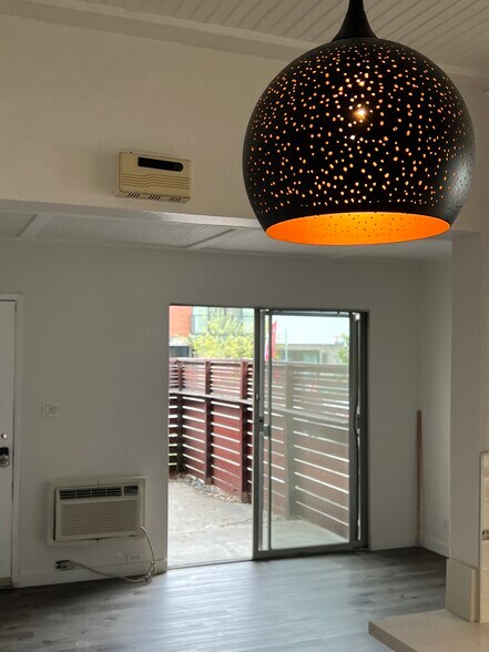 More Photos Of 726 N Alfred St, West Hollywood Apartments For Sale