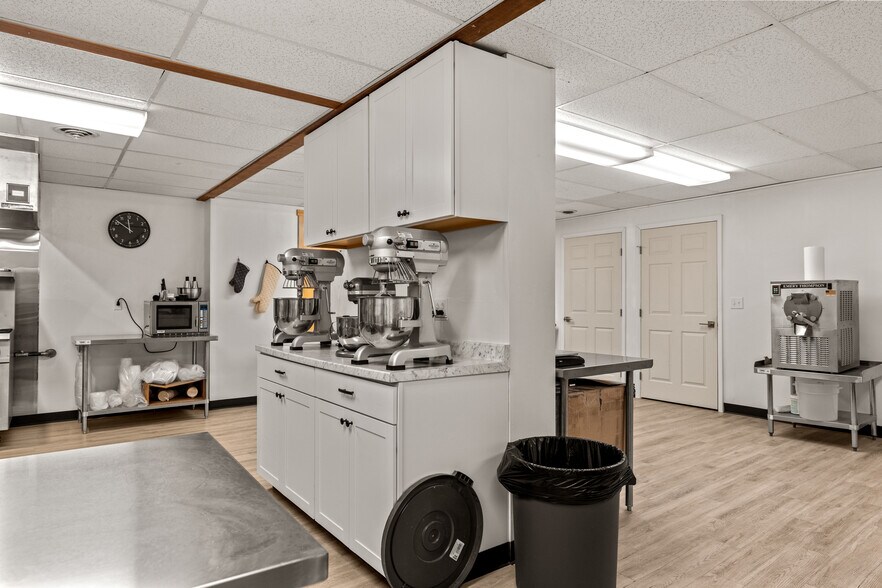 More Photos Of 1282 US Highway 2 E, Kalispell Apartments For Sale