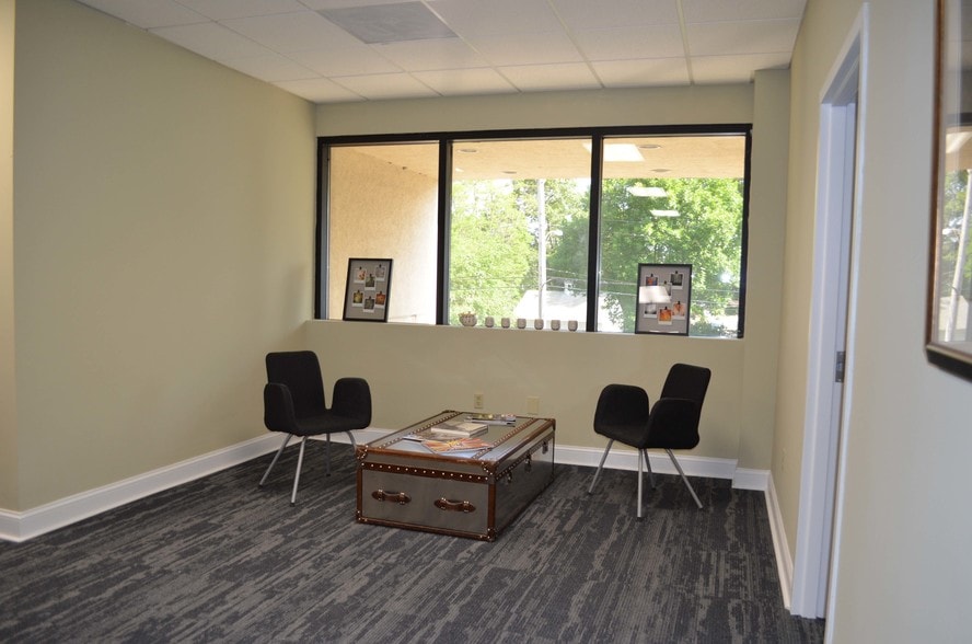 More Photos Of 556 Washington Ave, North Haven Office For Sale
