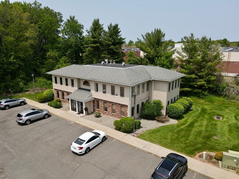More Photos Of , South Windsor Unknown For Sale
