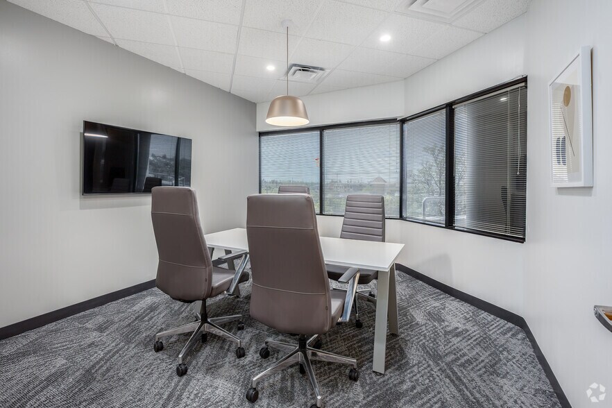 More Photos Of 1750 Howe Ave, Sacramento Coworking Space