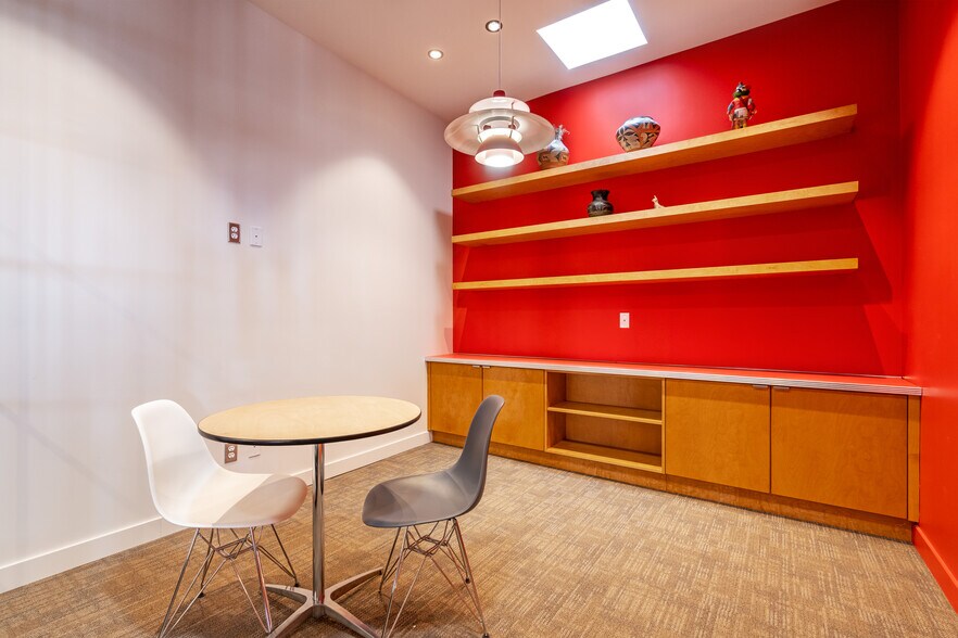 More Photos Of 27556 I 25 East Frontage Rd, Santa Fe Light Distribution For Sale