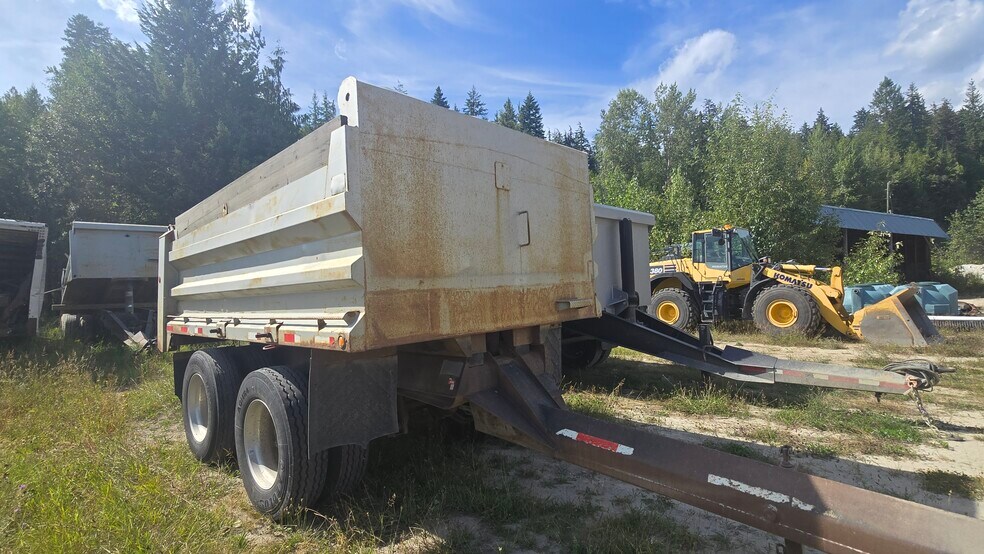 More Photos Of 1500 Hot Springs Rd, Nakusp Industrial For Sale