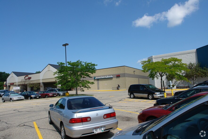 More Photos Of 2502 Shopko Dr, Madison Supermarket For Lease