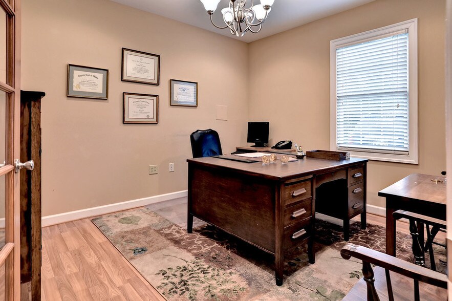 More Photos Of 12610 Patrick Henry Dr, Newport News Office For Sale