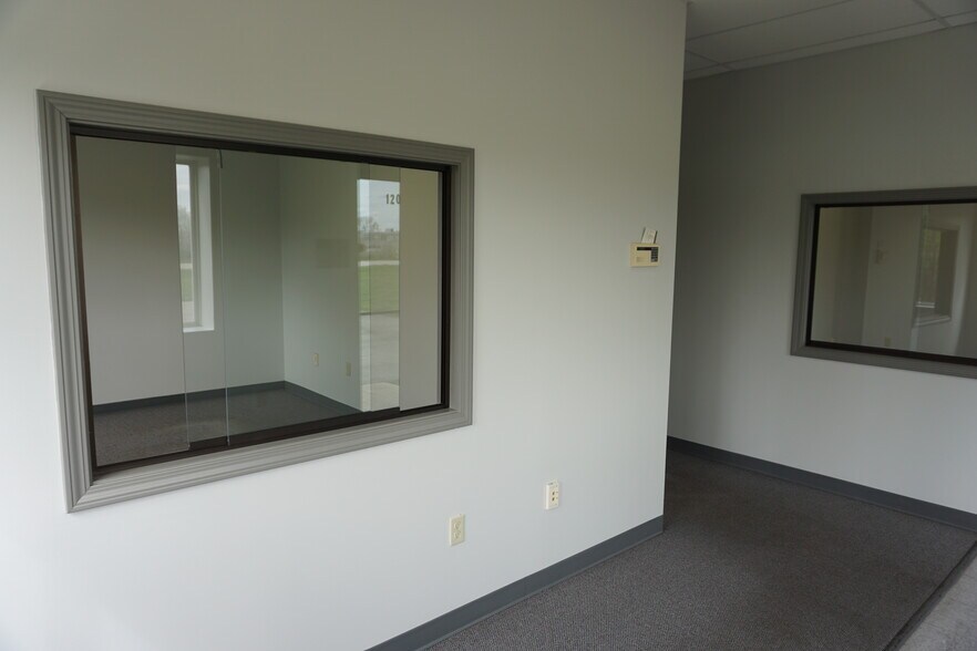 More Photos Of 1200 NW N St, Richmond Warehouse For Lease