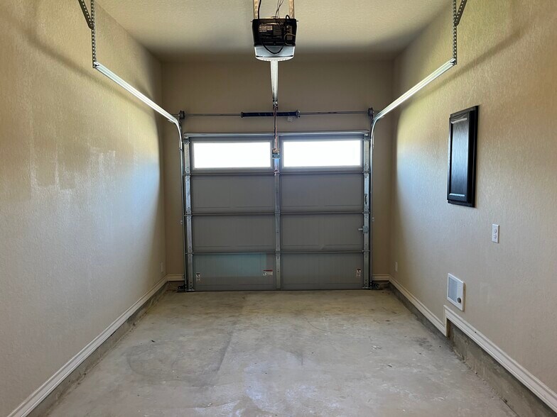 More Photos Of 13903 Annas Way, San Antonio Apartments For Sale