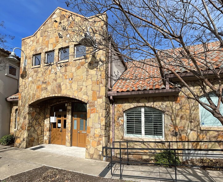 More Photos Of 2500 W William Cannon Dr, Austin Medical For Lease
