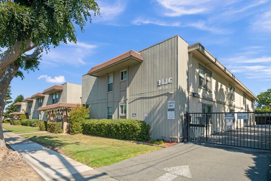 More Photos Of 3515 Chestnut Ave, Concord Apartments For Sale