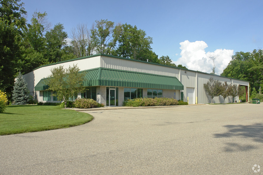 Primary Photo Of 807 Production Pl, Holland Manufacturing For Lease