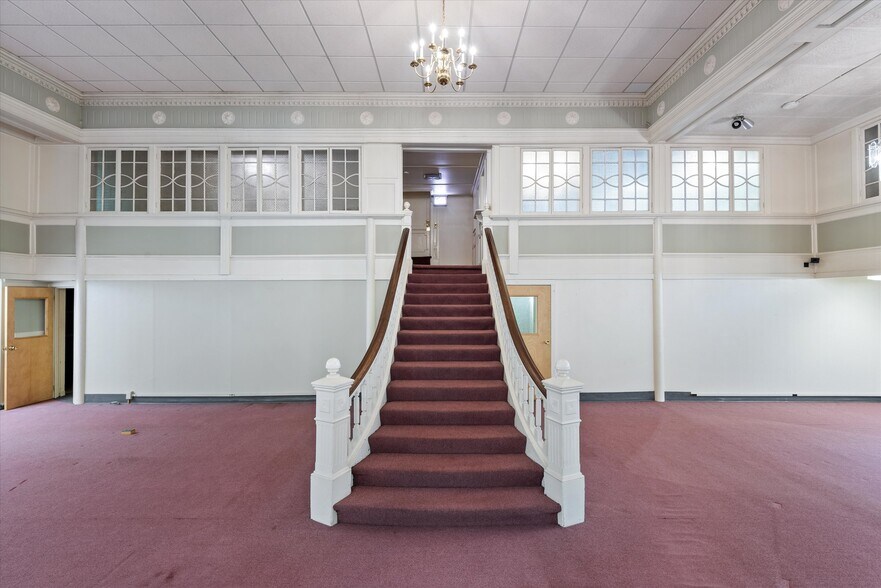 More Photos Of 43-49 Main, Bangor Office For Sale