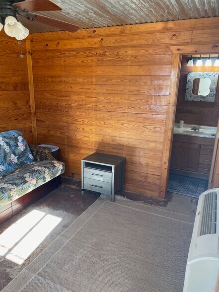 More Photos Of 6701 NW 178th St, Edmond Flex For Sale