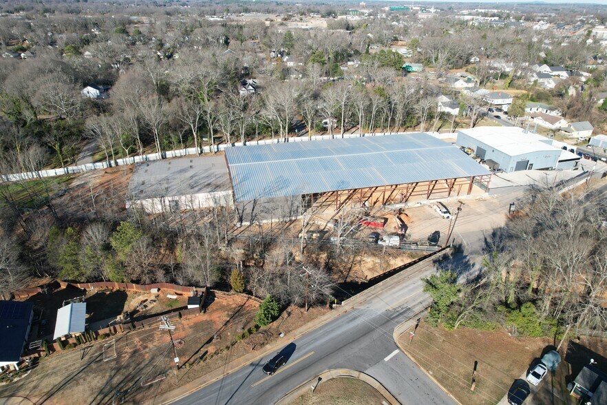 More Photos Of 630 Wofford St, Spartanburg Warehouse For Lease