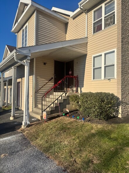 More Photos Of Capital Woods, Albany Apartments For Sale