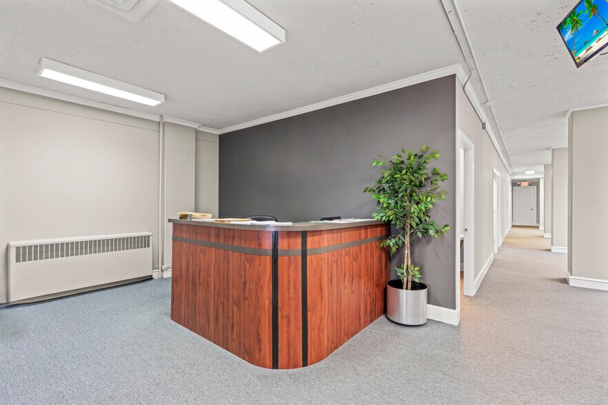 More Photos Of 15 W Front St, Trenton Office Residential For Sale