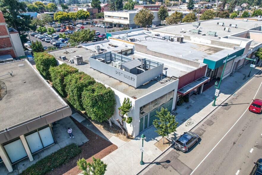 More Photos Of 22549-22551 Foothill Blvd, Hayward Storefront For Sale