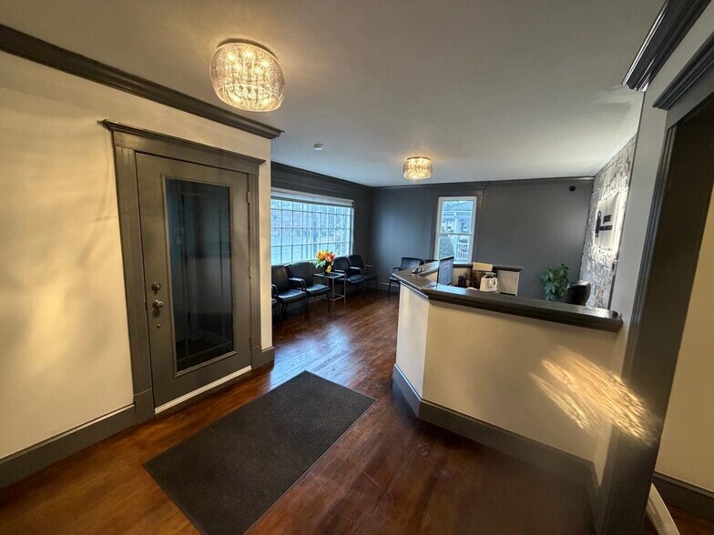 More Photos Of 44 North St, Danbury Office For Lease