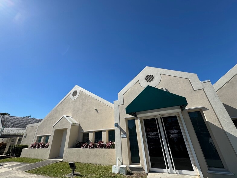 More Photos Of 7800 SW 87th Ave, Miami Medical For Lease