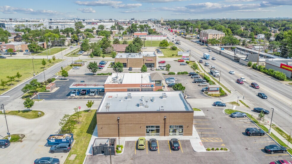 More Photos Of 2830 Mannheim Rd, Franklin Park Storefront For Sale