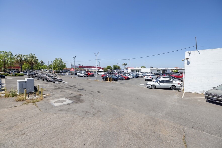 More Photos Of , Sacramento Unknown For Sale