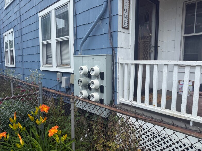 More Photos Of 412 Adams Ave, Endicott Apartments For Sale