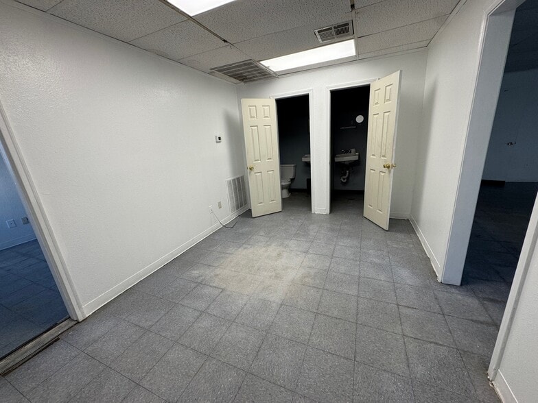 More Photos Of 126 Industrial Ave, New Orleans Warehouse For Lease
