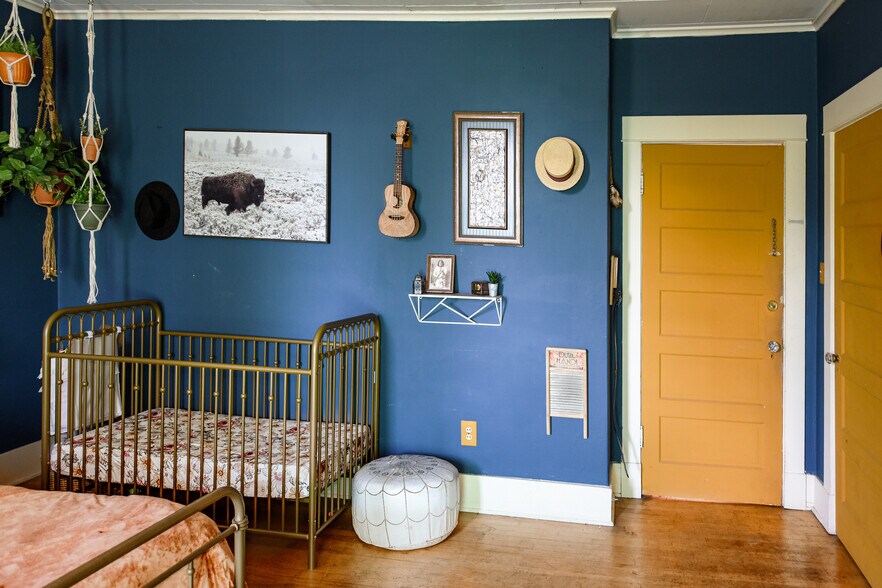 More Photos Of 200 E Vista St, Bisbee Movie Radio TVStudio For Sale