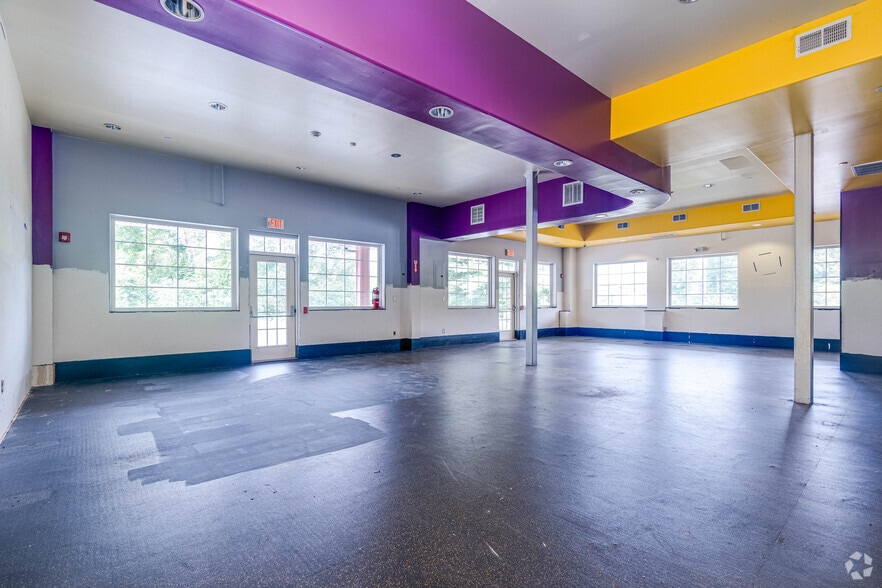 More Photos Of 22 US Highway 6, Port Jervis General Retail For Lease