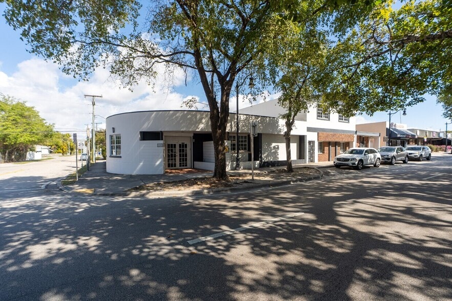 More Photos Of , Coral Gables Office For Sale