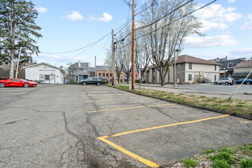 More Photos Of 7315 E Main St, Reynoldsburg Office For Sale