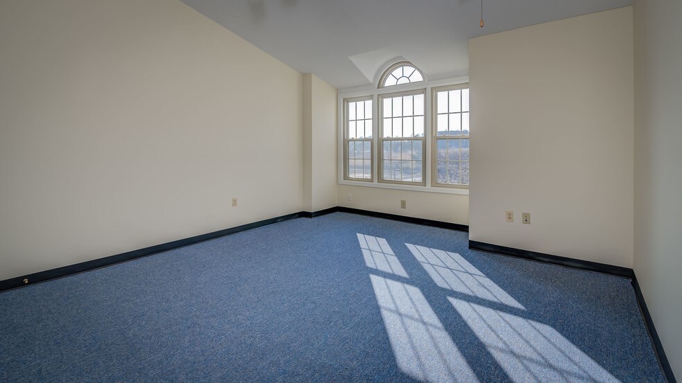 More Photos Of 8361-8379 Cherry Ln, Laurel Medical For Sale
