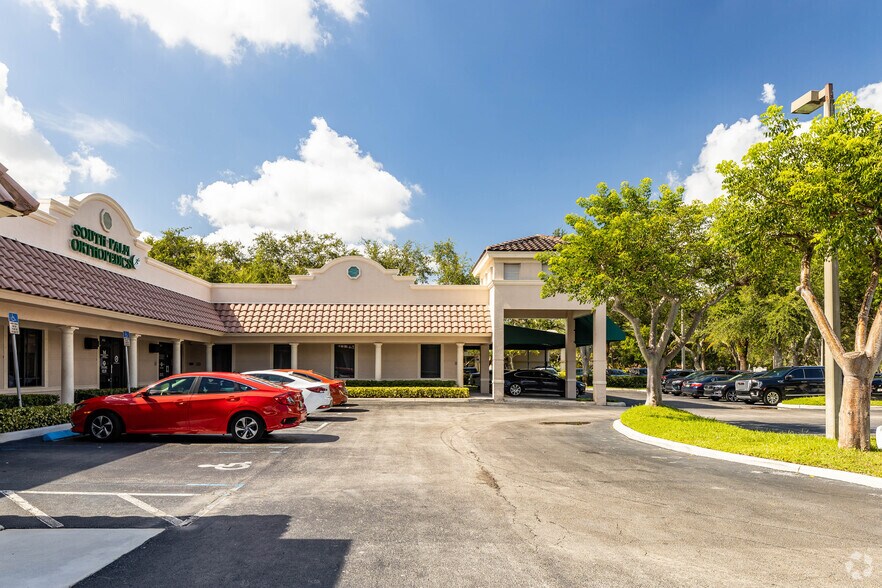 More Photos Of 4800 Linton Blvd, Delray Beach Medical For Lease