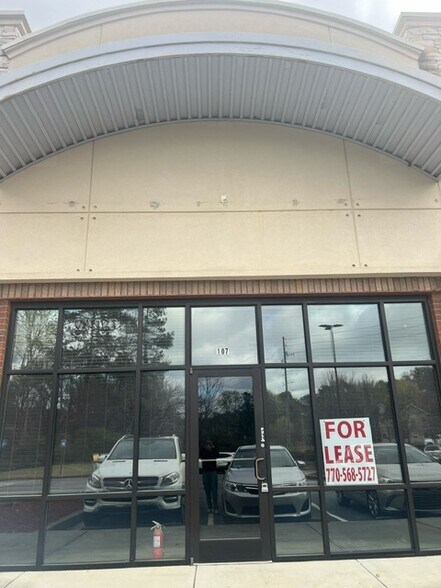 More Photos Of 5725 State Bridge Rd, Johns Creek Freestanding For Lease