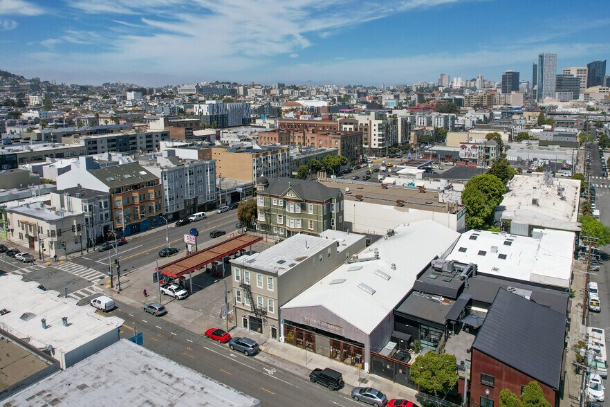 More Photos Of 3178-3180 17th St, San Francisco Loft Creative Space For Lease