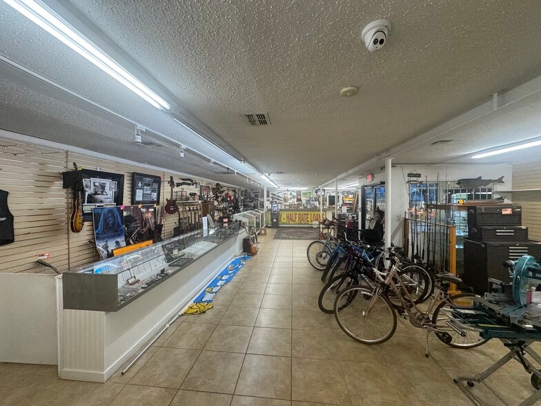 More Photos Of 2054 Gulf to Bay Blvd, Clearwater Unknown For Lease