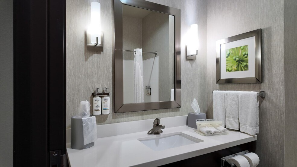 More Photos Of 14055 Park Dr, Tomball Hotel For Sale