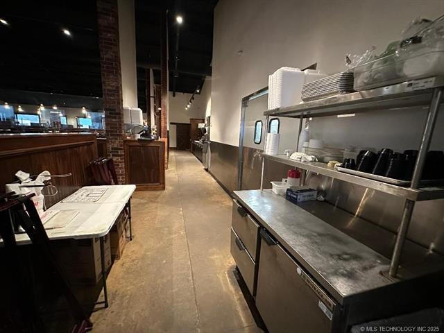 More Photos Of 207 Commerce Dr, Wewoka Restaurant For Sale