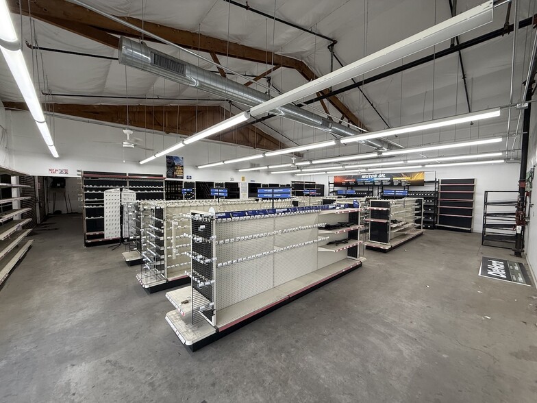 More Photos Of 412 S Yosemite Ave, Oakdale Auto Repair For Sale