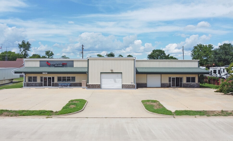 Primary Photo Of 1721 Acorn Dr, Rogers Warehouse For Lease
