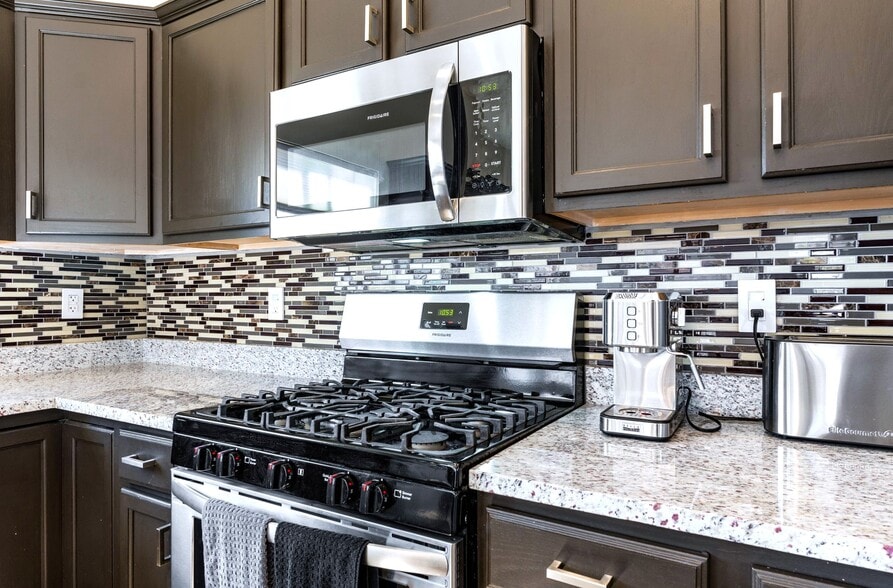 More Photos Of 200 Aldaba Cir NE, Rio Rancho Flex For Sale