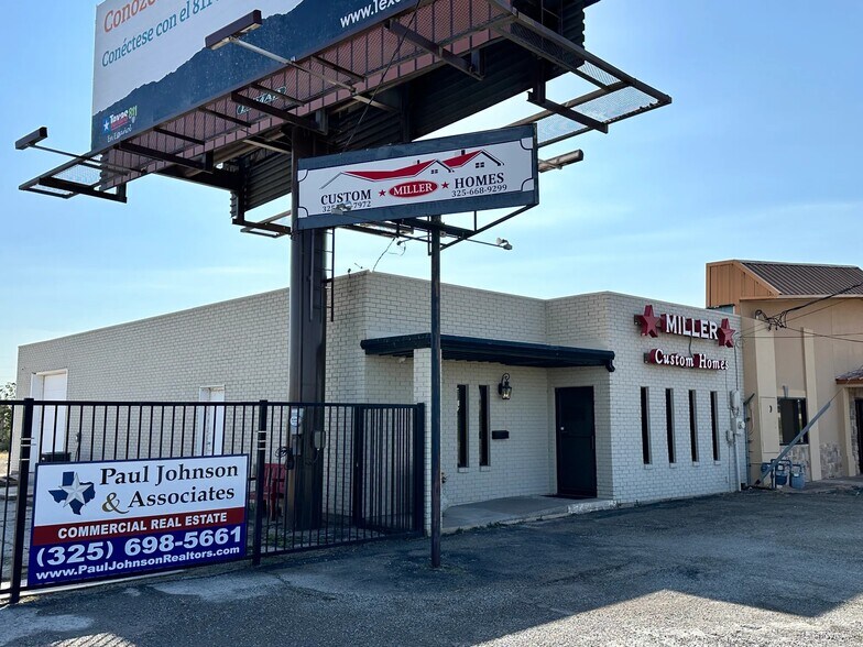 More Photos Of 4817 Hill St, Abilene Warehouse For Lease