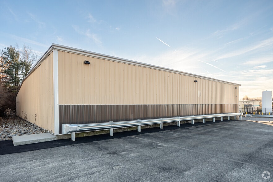 More Photos Of 97 Bancroft St, Auburn Distribution For Lease