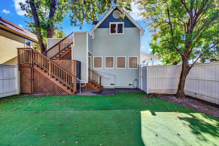 More Photos Of 354 Cernon St, Vacaville Office For Sale