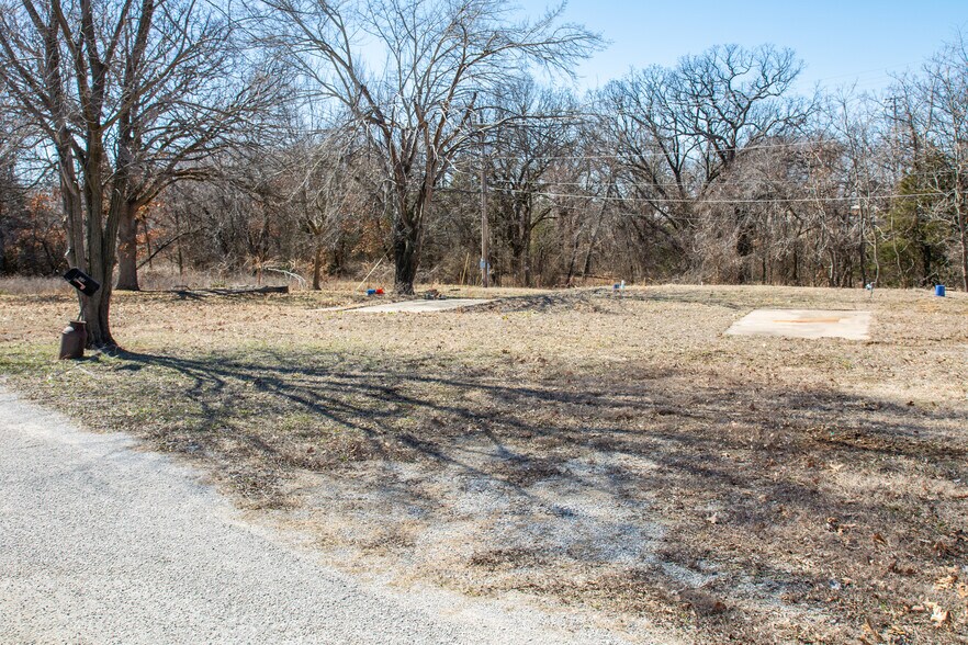 More Photos Of 504 E Fields Blvd, El Dorado Springs Manufactured Housing Mobile Home Park For Sale