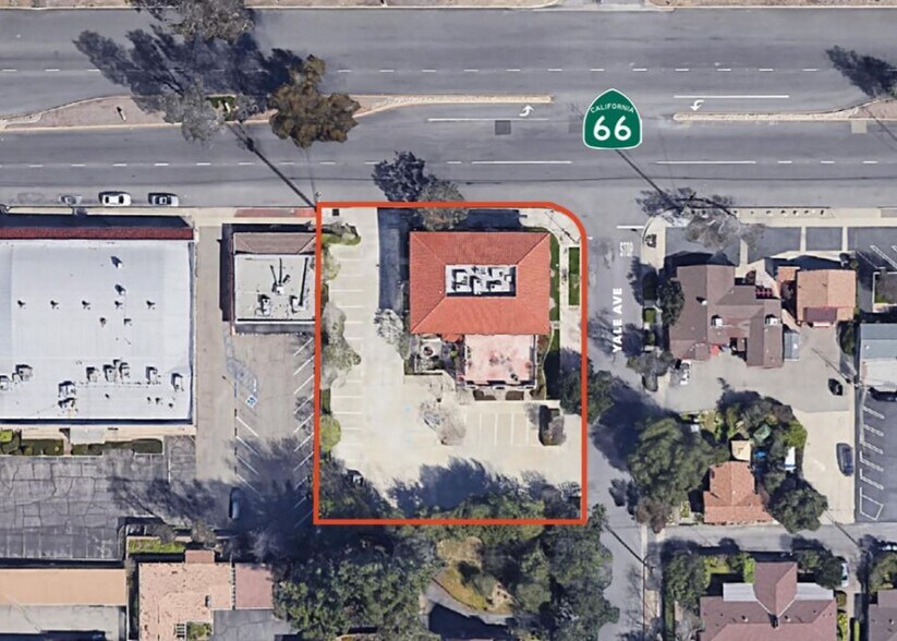 More Photos Of 300 W Foothill Blvd, Claremont Office Residential For Lease