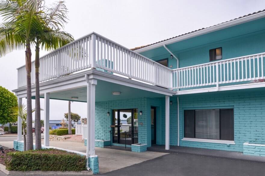 More Photos Of 225 Harbor St, Morro Bay Hotel For Sale