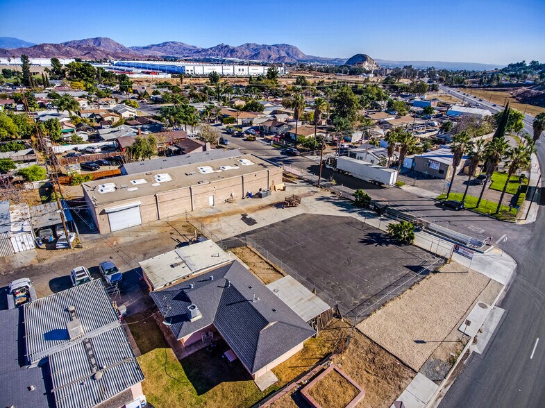 More Photos Of 18738 5th St, Bloomington Industrial For Sale